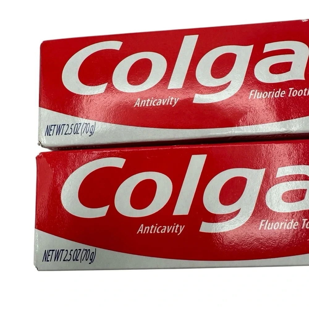 Colgate Toothpaste with Baking Soda & Peroxide, Brisk Mint for Whitening, 2 pack